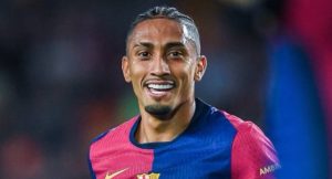 الهلال والنصر يغريان برشلونة ورافينيا
